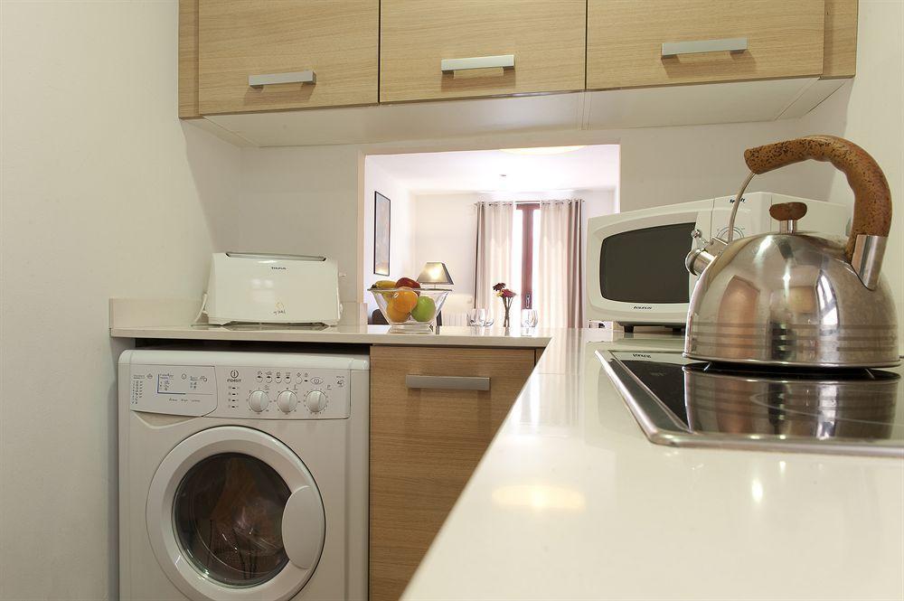 Mh Apartments Liceo Barcelona Kültér fotó